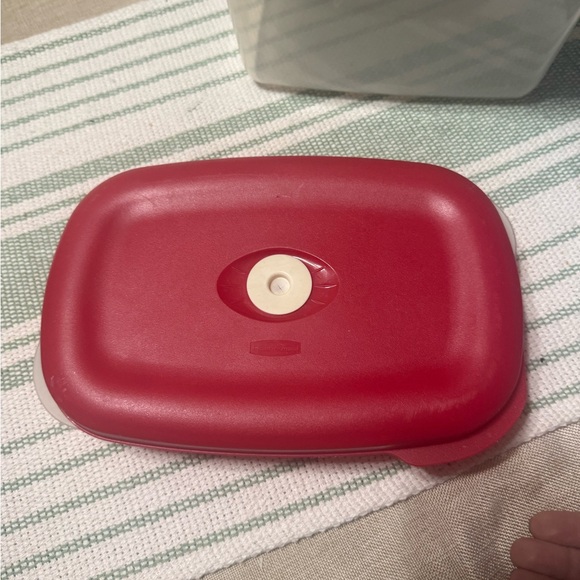 Assorted Food Storage Containers - Picture 13 of 13